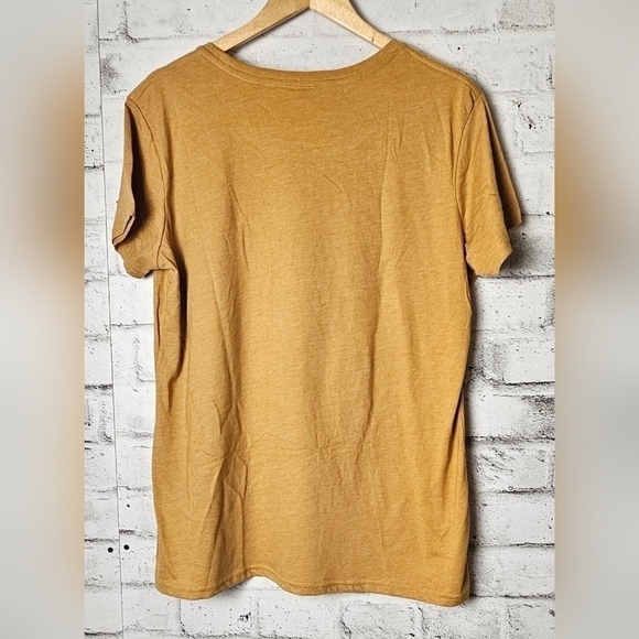 Auntie Graphic Tee XL – Mustard Yellow Funny Quote Shirt - Picture 2 of 6